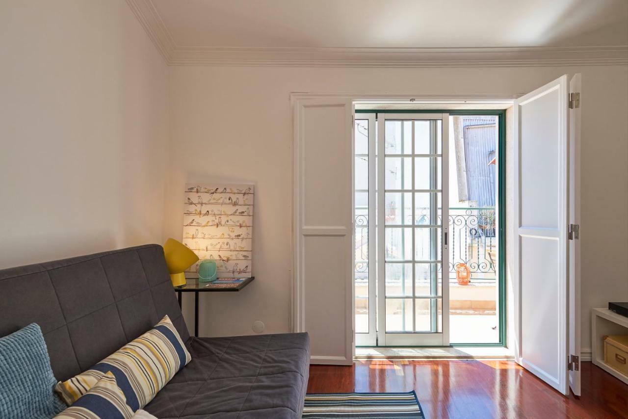 Cozy Apartment In Historic Center With Terrace ลิสบอน ภายนอก รูปภาพ