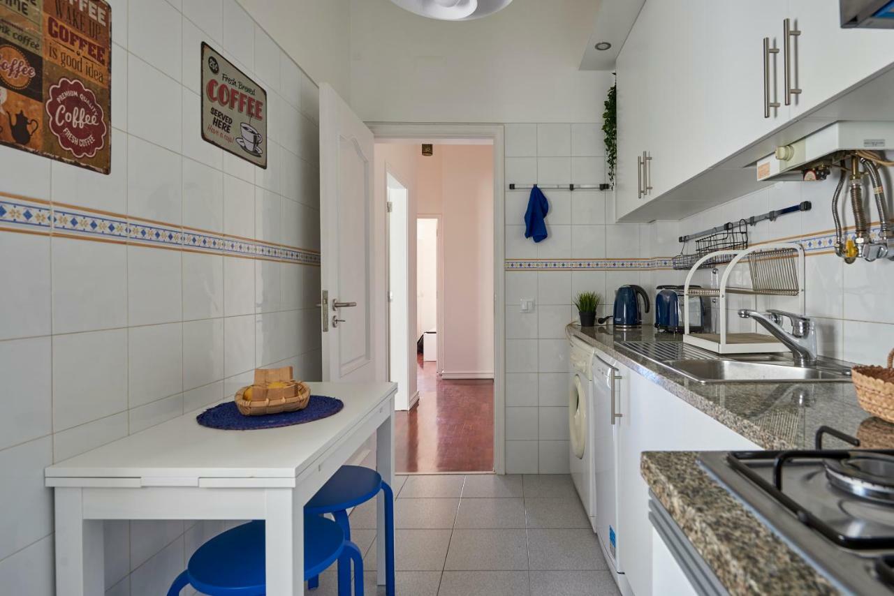 Cozy Apartment In Historic Center With Terrace ลิสบอน ภายนอก รูปภาพ