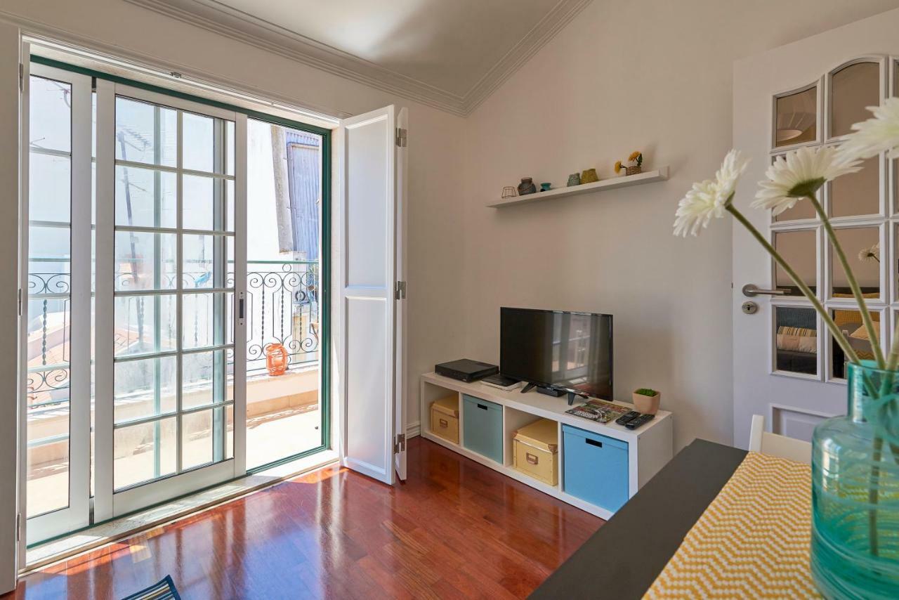 Cozy Apartment In Historic Center With Terrace ลิสบอน ภายนอก รูปภาพ