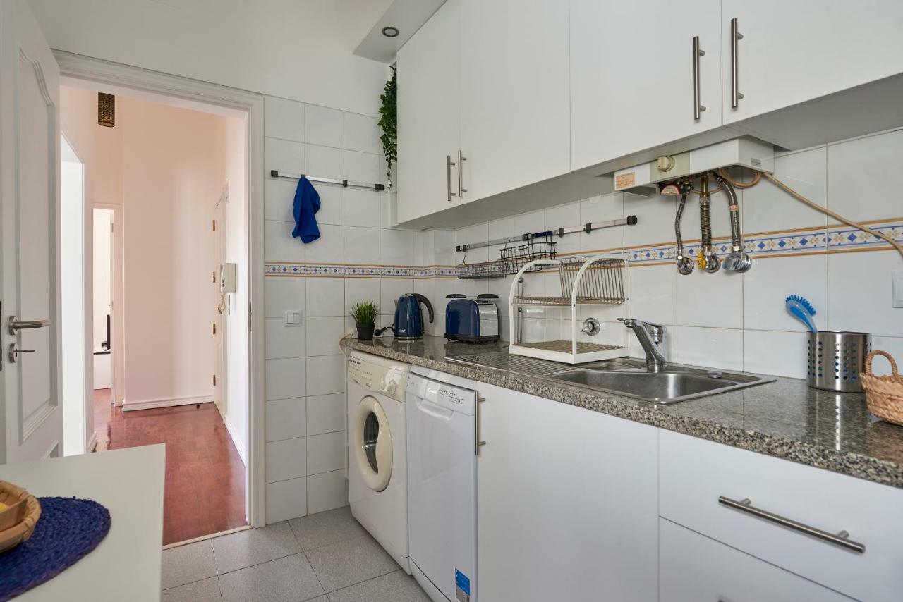 Cozy Apartment In Historic Center With Terrace ลิสบอน ภายนอก รูปภาพ